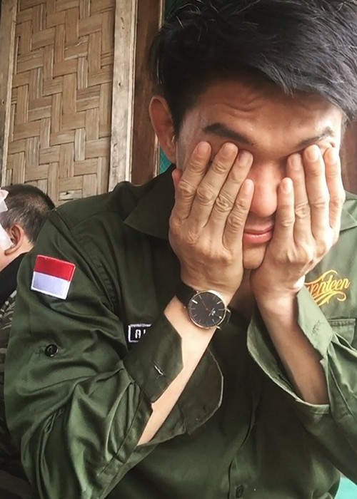 Riefian Fajarsyah đau buồn khi bà xã qua đời. Trước đó, vào thời điểm vợ đang mất tích trong cơn sóng thần ở Indonesia, anh liên tục cầu nguyện cô sẽ an toàn. Tuy nhiên, phép màu đã không xảy ra với Dylan.