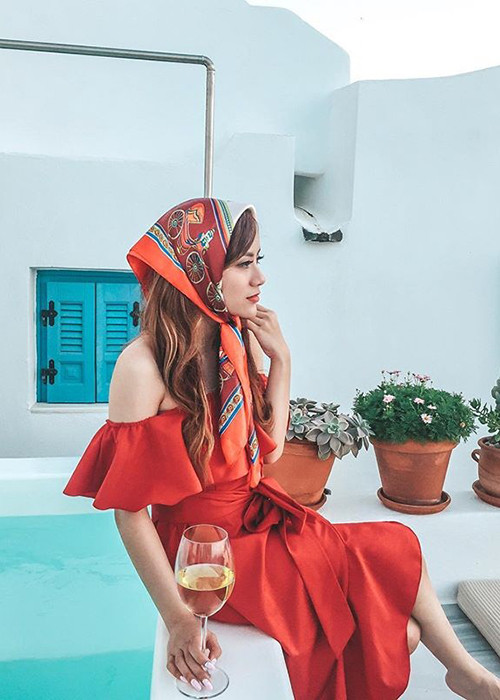 Gần đây, để kỷ niệm tròn 2 năm về chung một nhà, vợ chồng Dylan cùng đi du lịch châu Âu. Thời điểm đó, trên trang cá nhân, cặp đôi liên tục khoe hình ảnh chuyến đi nghỉ dưỡng sang chảnh.