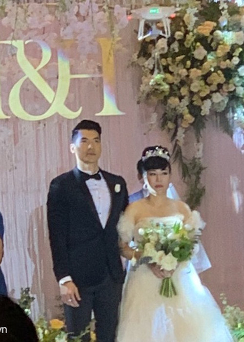 Dù cặp đôi đã thắt chặt an ninh nhưng những hình ảnh đám cưới vẫn bị rò rỉ. Ảnh: Zing