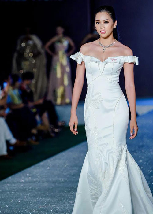 Đại diện Việt Nam trắng tay các phần thi siêu mẫu, tài năng, thể thao và thử thách đối đầu. Điều này khiến nhiều người hâm mộ rất lo lắng cho cơ hội Tiểu Vy tiến xa trong chung kết.