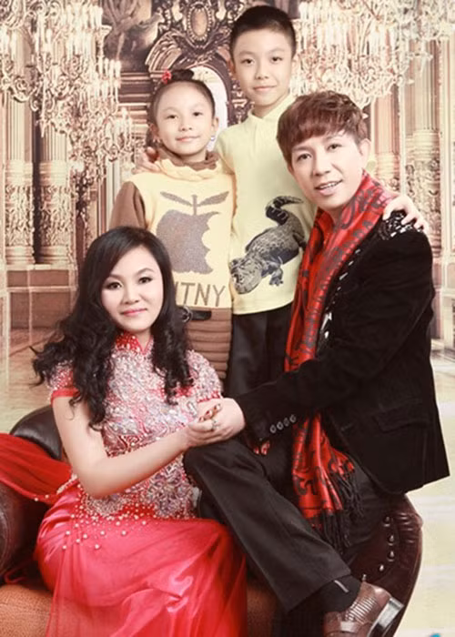 Bà xã của Long Nhật khi mang bầu lần thứ 4 đã ở tuổi 36 nên nam nghệ sĩ từng tỏ ra lo lắng cho sức khỏe của vợ. Ảnh: Đời sống pháp luật