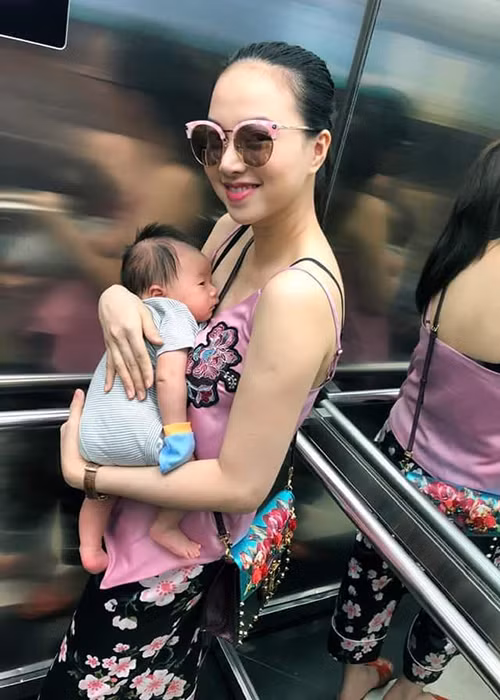 Bà xã của Victor Vũ cũng nhanh chóng lấy lại được vóc dáng thon gọn.