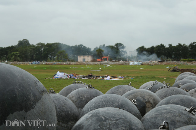 Được biết, sân golf này hiện đã được giải tỏa, người bên ngoài có thể thoải mái ra vào sân.