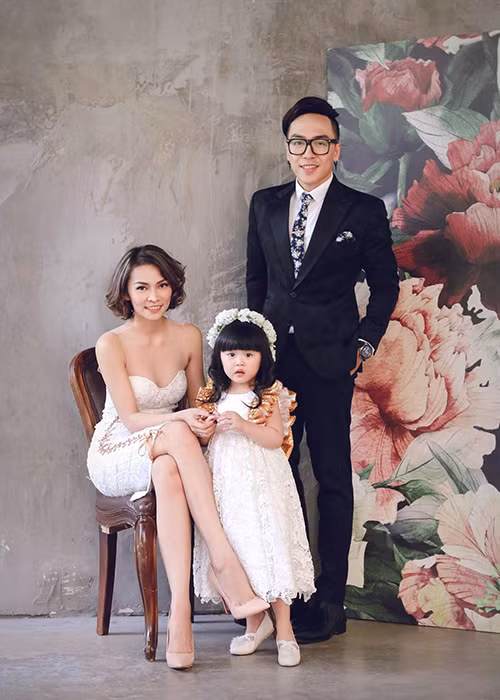 Sau khi lấy chồng, sinh con, Đài Trang hiện tập trung kinh doanh, gần như không hoạt động nghệ thuật. Ảnh: FBNV