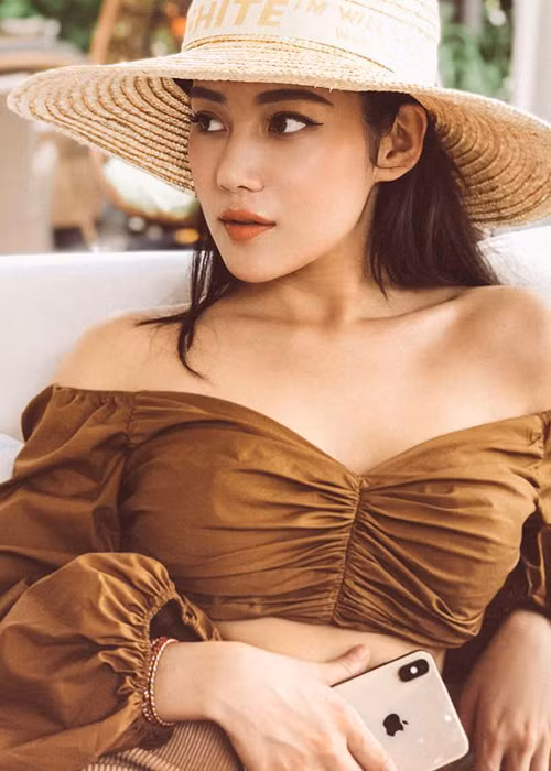 Từ khi bước chân vào showbiz đến nay, hot girl Milan Phạm vẫn chưa có hoạt động nghệ thuật nào gây chú ý. Ảnh: FBNV