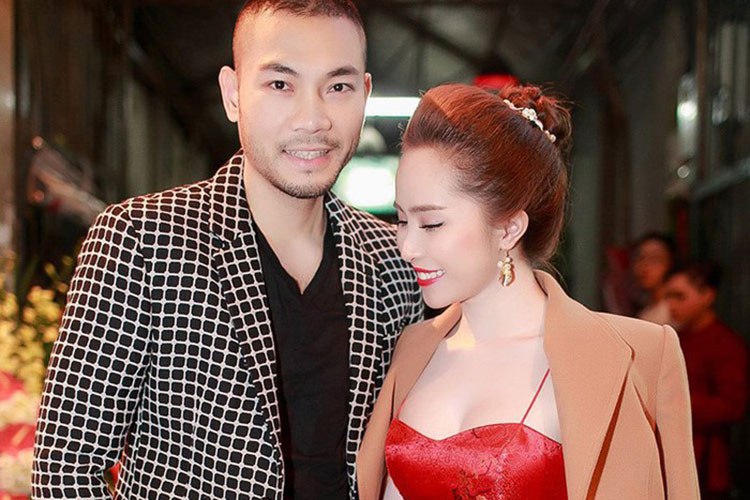 Nữ diễn viên phim "Lập trình cho trái tim" thường xuyên được ông xã tháp tùng dự sự kiện.