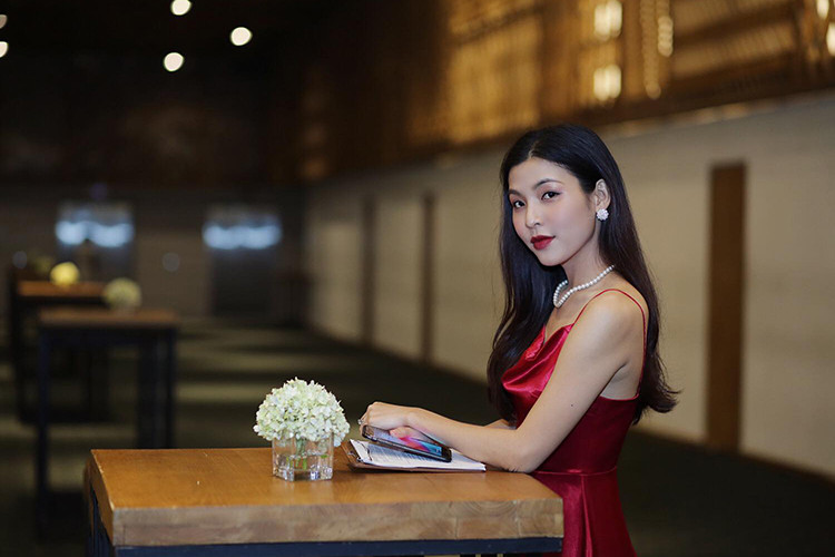 Tường Vy là nữ MC sinh năm 1994 tại Khánh Hòa, đã tốt nghiệp ngành marketing của một trường đại học.