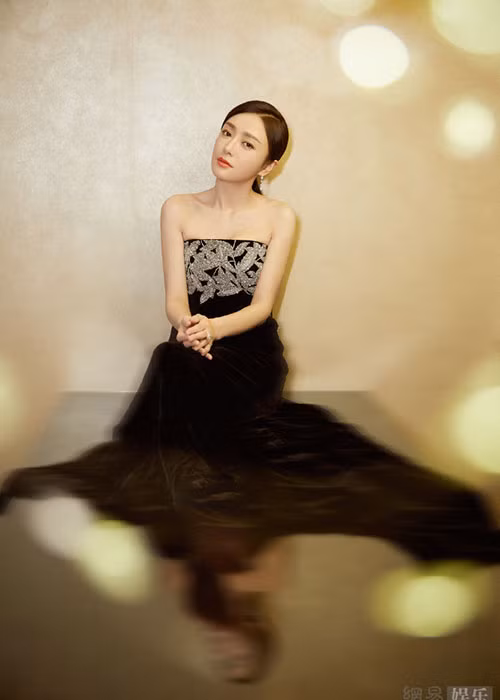 Tần Lam trẻ trung, gợi cảm ở tuổi 37. Ảnh: 163