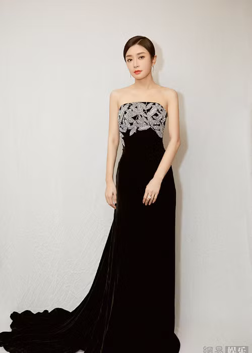 Xinh đẹp, nổi tiếng nhưng Tần Lam "Diên Hi Công Lược" vẫn chưa lên xe hoa. Ảnh: 163