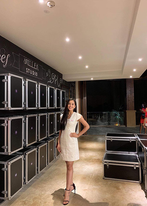 Tiểu Vy chia sẻ, cô rất vui khi dự án của mình lọt top 5 phần thi nhân ái.