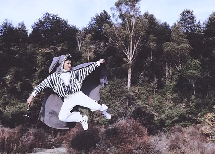 Nàng hoa hậu sinh năm 1992 đầy cá tính.