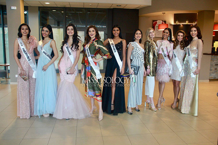 Mới đây, Minh Tú đã có cơ hội tham dự buổi tiệc cùng chủ tịch cuộc thi và 9 vị giám khảo trong đêm chung kết.