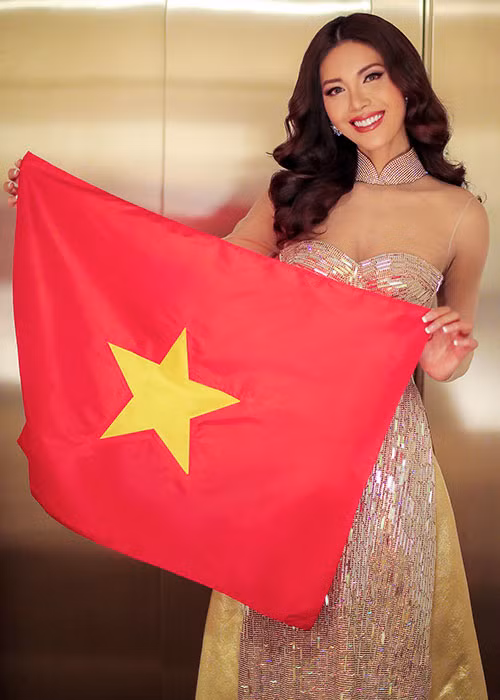 Đêm chung kết Hoa hậu Siêu quốc gia 2018 diễn ra lúc 2h00 (giờ Việt Nam) ngày 8/12.