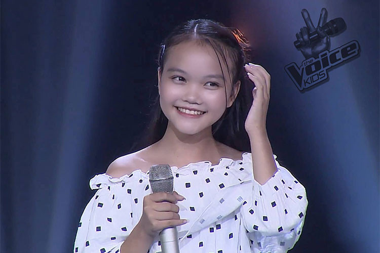 Quỳnh Như sinh năm 2004, đến từ xã Phúc Thành, huyện Yên Thành, tỉnh Nghệ An. Theo lời mẹ của giọng ca nhí, năm 3 tuổi, Quỳnh Như đã được đưa tới câu lạc bộ của xã để tập văn nghệ.