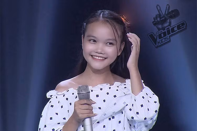 Quỳnh Như sinh năm 2004, đến từ xã Phúc Thành, huyện Yên Thành, tỉnh Nghệ An. Theo lời mẹ của giọng ca nhí, năm 3 tuổi, Quỳnh Như đã được đưa tới câu lạc bộ của xã để tập văn nghệ.