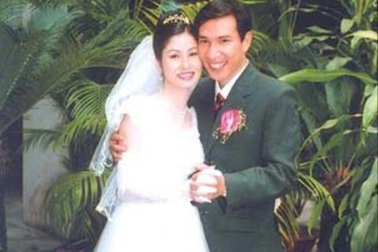 Vợ của Quang Thắng lại kém chồng đến 11 tuổi và ít khi lộ diện trước công chúng. Ảnh: Khỏe và đẹp