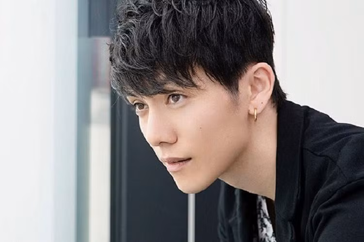 Trong bản tường trình, Tsunenori Aoki khai rằng bản thân bị say rượu nên không làm chủ được hành vi. Vì lùm xùm đời tư, công ty quản lý của nam diễn viên nhanh chóng đưa ra thông báo đã chấm dứt hợp đồng với anh. Ảnh: Zing