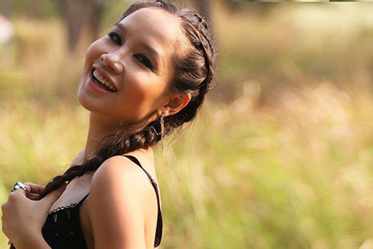 Nam ca sĩ Mai Khôi cũng từng vướng tin đồn là bạn gái của Lê Hiếu. Ảnh: Báo pháp luật