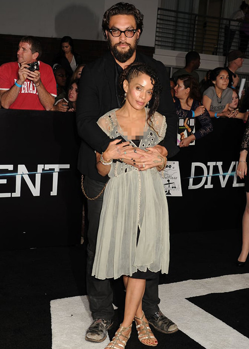 Đối với Jason, Lisa chính là giấc mơ lớn của cả đời anh. Trong lòng nam diễn viên, vợ cũng mãi là nữ hoàng dù cô không phải là người hoàn hảo nhất.