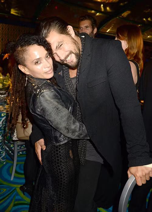 Mãi đến năm 26 tuổi, “Thần biển Aquaman” mới gặp Lisa tại một câu lạc bộ Jazz qua lời giới thiệu của bạn bè. Kể từ đó, anh quyết tâm theo đuổi thần tượng của mình.