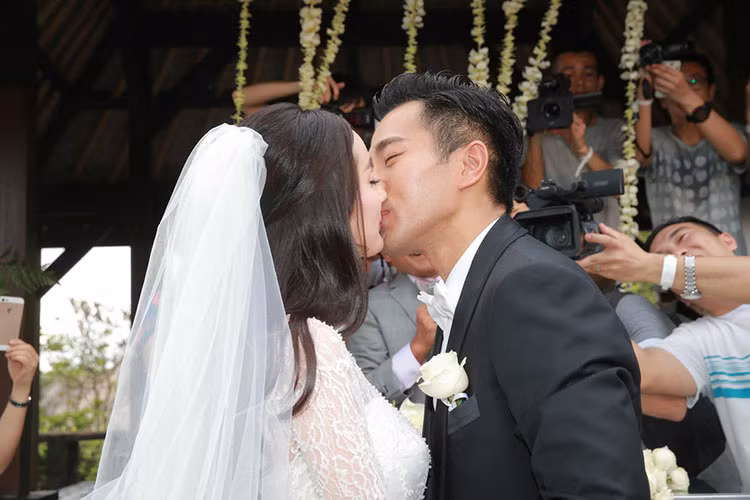 Đám cưới của Dương Mịch và Lưu Khải Uy diễn ra vô cùng hoành tráng và tốn kém.