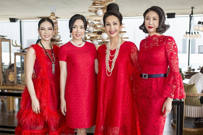 Mỗi lần sinh nhật, nữ diễn viên 6X thường tổ chức ở những địa điểm là nhà hàng, khách sạn sang trọng và xa hoa.