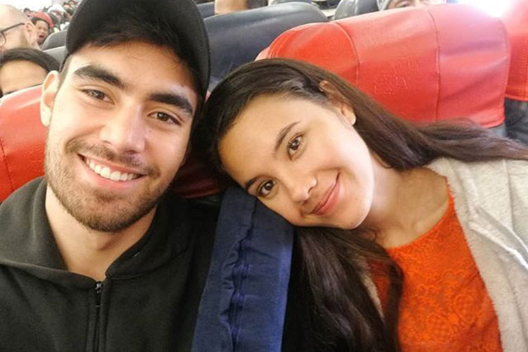 Lộng lẫy trên sân khấu nhưng Catriona lại luôn giản dị bên bạn trai.