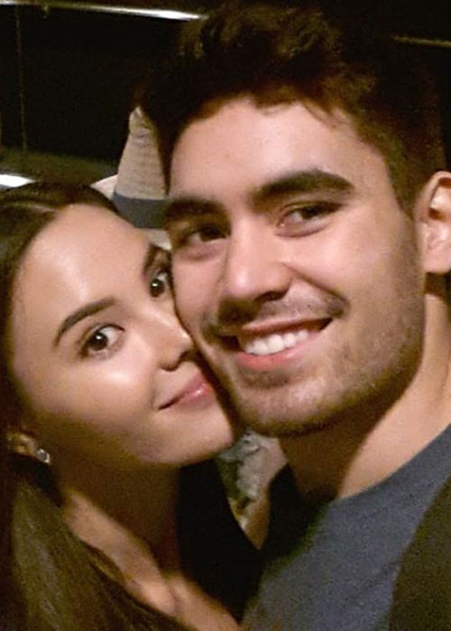 Tính đến nay, cặp đôi đã hẹn hò được hơn 5 năm và tình cảm lúc nào cũng mặn nồng.