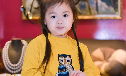 Ngam con gai Maya cang lon cang xinh dep dang yeu giong me-Hinh-2