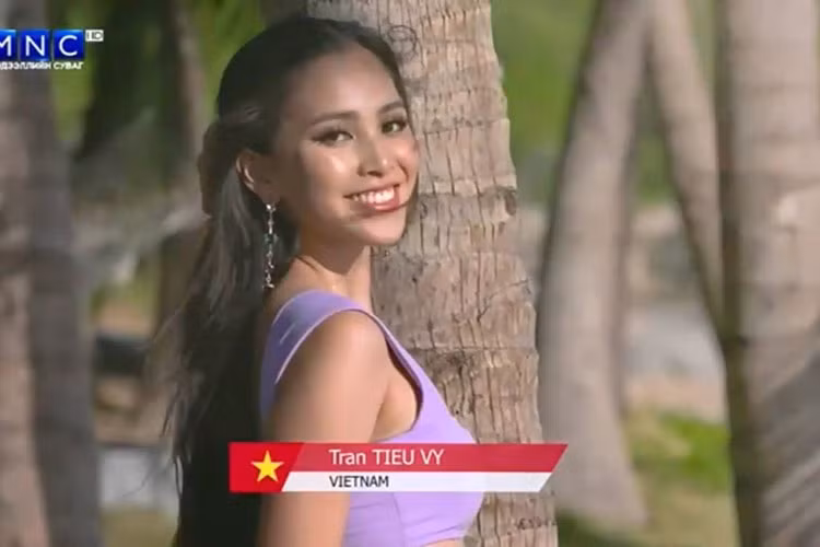 Kết quả Trần Tiểu Vy trượt top 12 cuộc thi Hoa hậu Thế giới được nhiều người dự đoán từ trước bởi cô gái sinh năm 2000 này không có nhiều lợi thế.