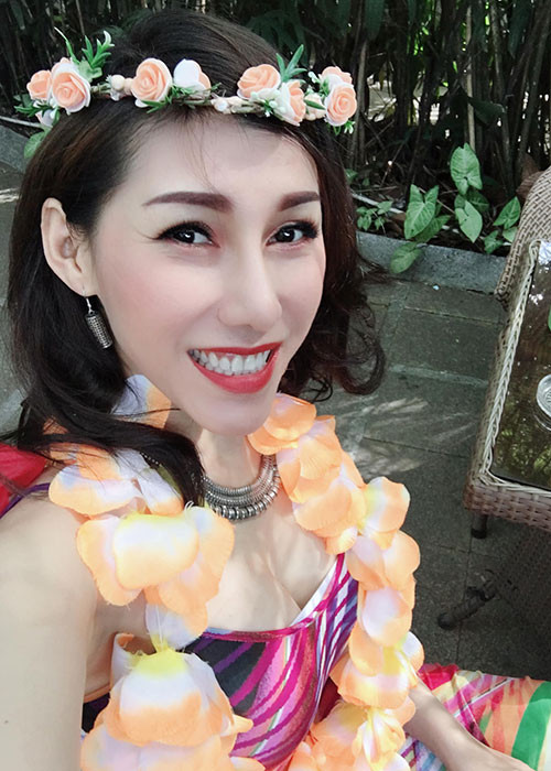 Ivy Tran goi cam hut mat sau 2 thang bi no tui nguc