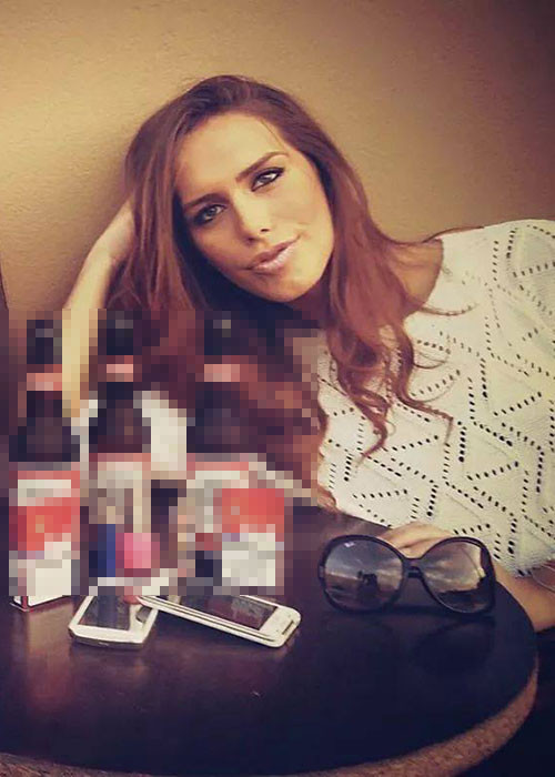 Khi mới hoàn thành việc chuyển giới, Angela vẫn mang những nét nam tính khó che giấu.