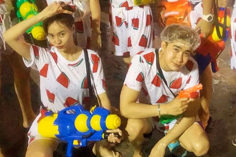 Lan Ngọc là nữ diễn viên xinh đẹp, tài năng còn Chi Dân là nhạc sĩ kiêm ca sĩ điển trai. Cả hai được cho là xứng đôi vừa lứa. Ảnh: Zing