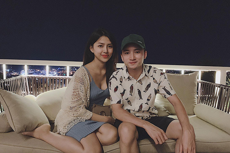 Mới đây, chia sẻ với Trí thức trẻ, Phan Mạnh Quỳnh cho biết chuyện cả hai sẽ kết hôn vào năm 2019 là hoàn toàn có khả năng.