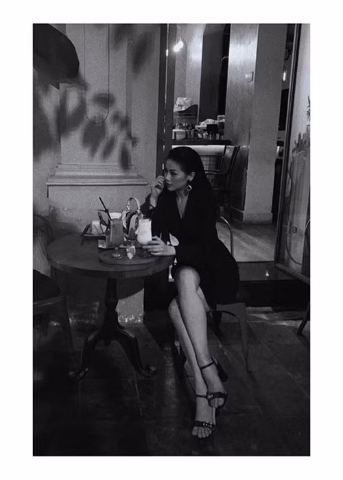 Hiện, Phương Khánh bận rộn với công việc chuẩn bị bữa tiệc cảm ơn diễn ra vào chiều ngày 11/12. Ảnh: FBNV