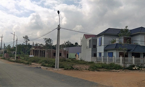 Cong ty CP DTXDPT nang luong Vinaconex ban “chui” hang nghin m2 dat chua duoc giao, chuyen doi?