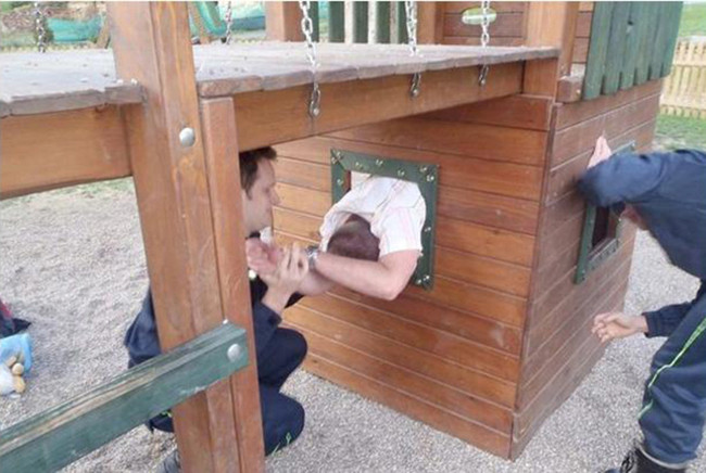 Muốn trở về tuổi thơ không dễ dàng vậy đâu.