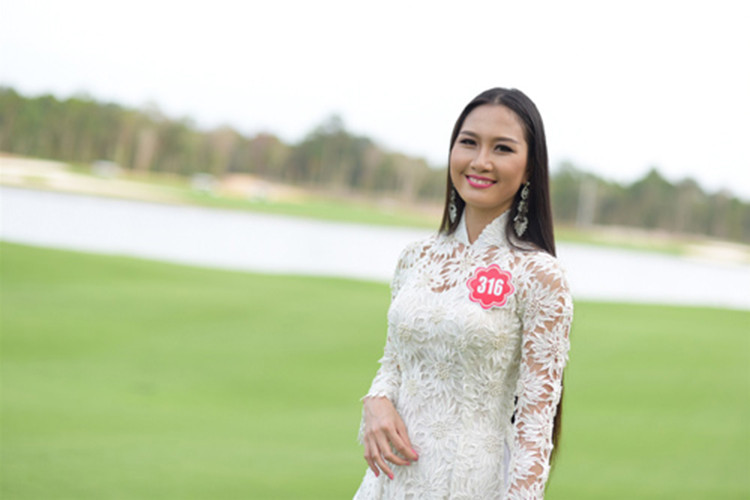 Nguyễn Thị Hà bất ngờ xuống tóc đi tu vào cuối tháng 9/2018. Theo chia sẻ của Bảo Như, Nguyễn Thị Hà đã khóa trang cá nhân. Ảnh: Khám phá