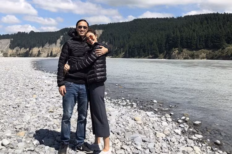 Không phô trương tình cảm, cặp đôi người đẹp - đại gia luôn chiếm được thiện cảm của khán giả.