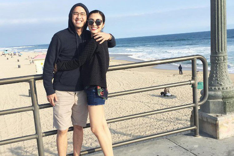 Từ ánh mắt đến nụ cười của vợ chồng Hà Tăng đều toát lên cả hai đang vô cùng hạnh phúc.