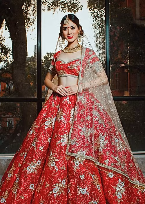 Người đẹp đến từ Nepal chắc suất vào top 30 chung kết Hoa hậu Thế giới nhờ lập cú đúp giải thưởng phụ.