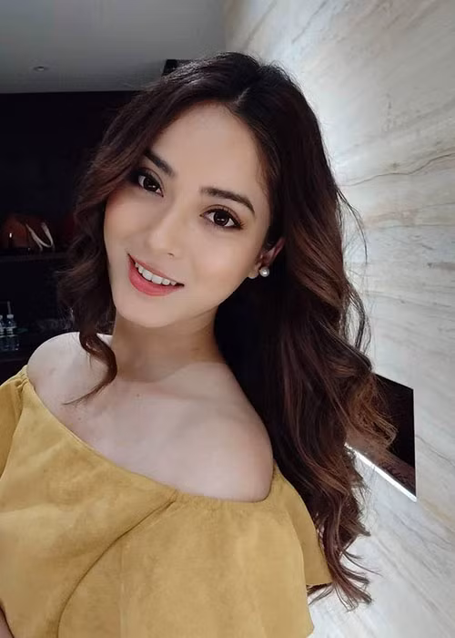 Trước thềm chung kết cuộc thi Hoa hậu Thế giới năm nay, đại diện Nepal giành chiến thắng 2 phần thi: Nhân ái và Truyền thông.