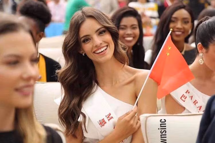 Năm 2018, nữ người mẫu 25 tuổi đăng quang Hoa hậu Thế giới Mexico.