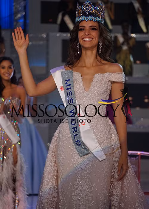 Chan dung nguoi dep Mexico dang quang Hoa hau The gioi 2018