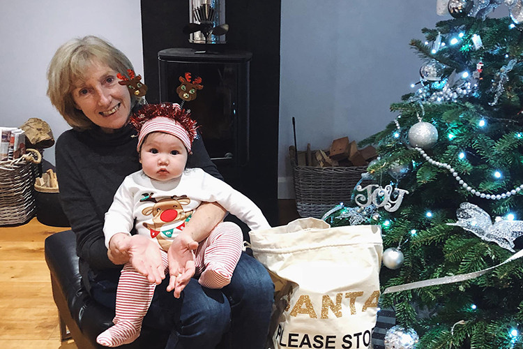 Nhiều người ghen tỵ với Hà Anh có mẹ chồng rất tâm lý.