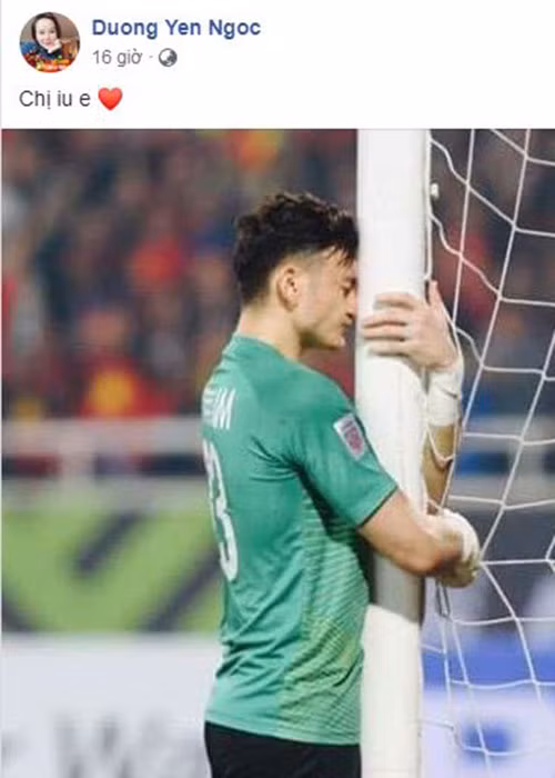 Dương Yến Ngọc nhắn nhủ Đặng Văn Lâm: "Chị yêu em". 