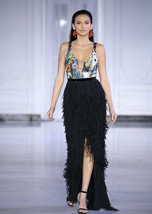 Vóc dáng của tân Hoa hậu Siêu quốc gia hoàn hảo khiến người đối diện khó rời mắt.