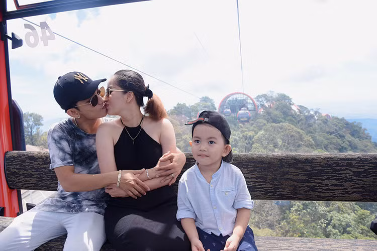 Khánh Thi khiến nhiều người ghen tỵ khi có ông xã soái ca.