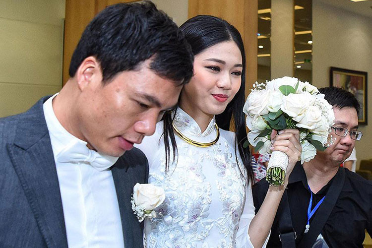 Nàng á hậu sinh năm 1994 hẹn hò bạn trai doanh nhân được 1 năm trước khi cả hai quyết định làm đám cưới. Ảnh: Khám phá