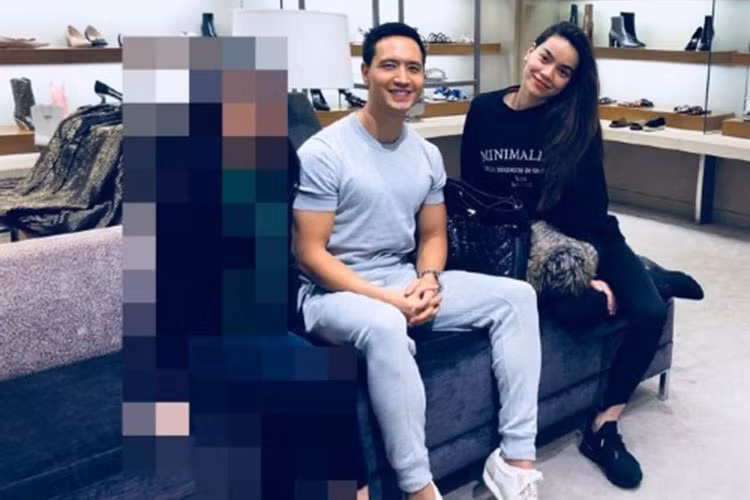 Kim Lý chiều chuộng Hà Hồ khi tháp tùng cô đi mua sắm.